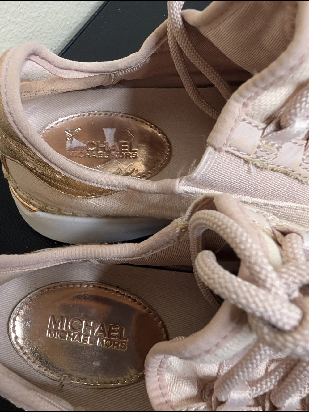 Michael Kors Pink Gold‎ Metallic Sneakers Jute Trim Size 6